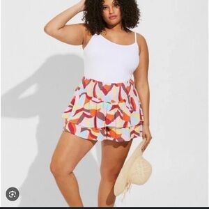 Torrid pull on gauze shorts size 4 NWT